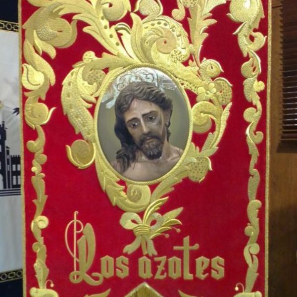 estandartes religiosos bordados